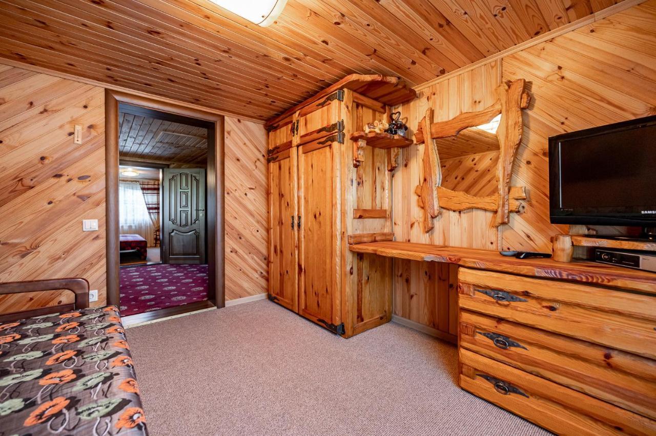 Emerald House Mykuljtsjin Eksteriør bilde